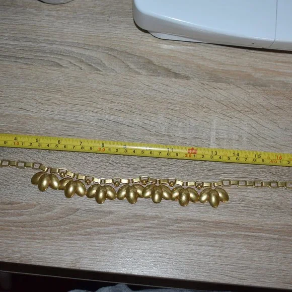 Stella & Dot Hazel Flower Petal Statement Necklace Chain Link Gold - Picture 9 of 16